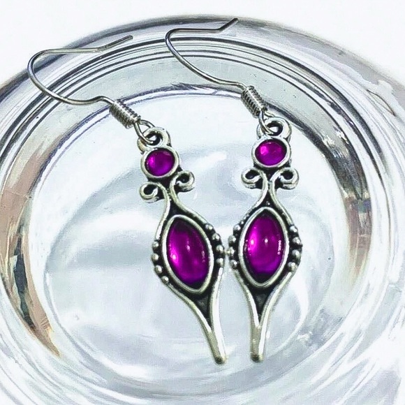 Any 4/$25! Antiqued Silver Fuchsia Crystal Drop Earrings - Picture 1 of 4